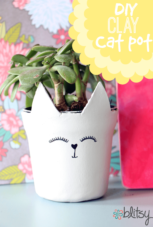 20 Crafts for Cat Lovers! Little Red Window