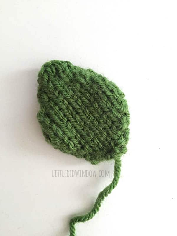 Adorable Apple Hat Knitting Pattern for newborns, babies and toddlers! | littleredwindow.com
