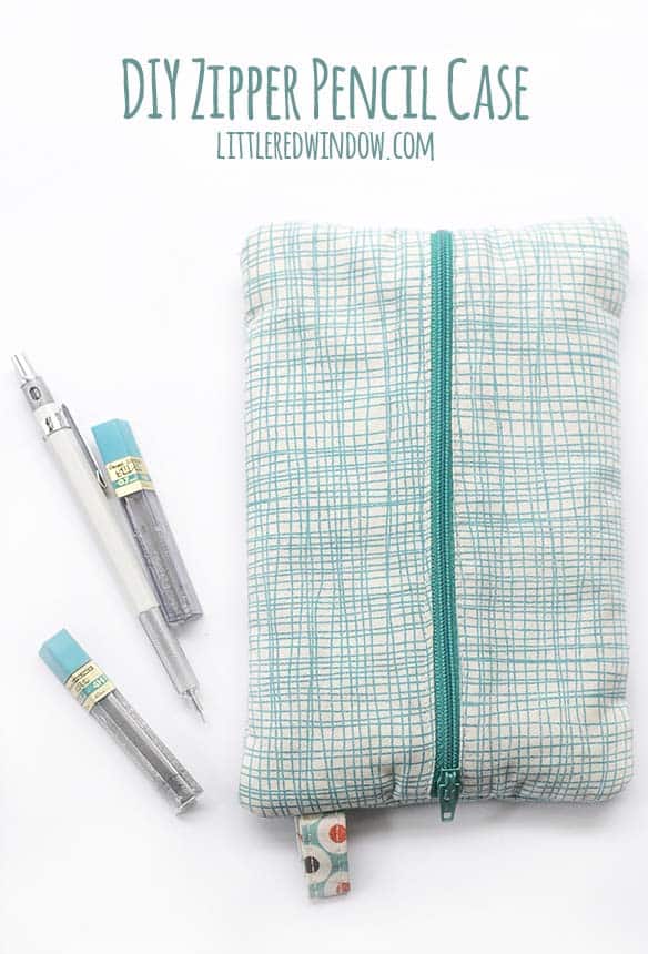 How to sew a simple and super easy zipper pencil case from your favorite fabric! 