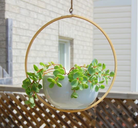 20 Clever DIY Planters, Pots and Plant Stands - Little Red Window