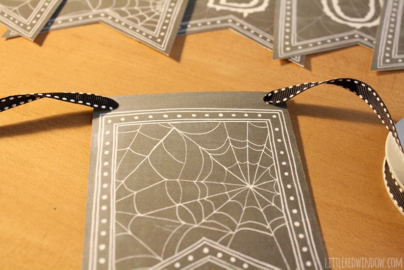 Printable Halloween Bunting| littleredwindow.com | Super easy to print and assemble your own spooky Halloween decor! 