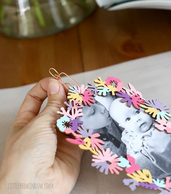 DIY Floral Hanging Picture Frames - so cute, colorful and EASY to make! | littleredwindow.com 