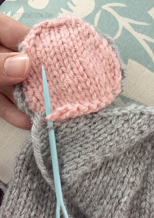 Free Little Mouse Hat Knitting Pattern for babies! | littleredwindow.com