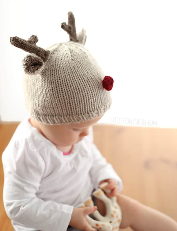 Tiny Reindeer Hat Knitting Pattern, perfect for Christmas! | littleredwindow.com