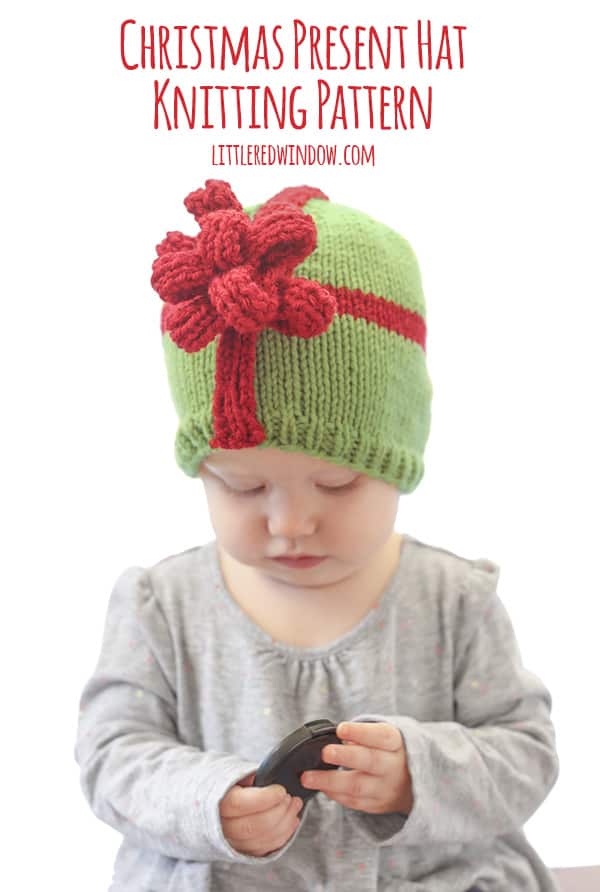 Wrap up your sweetest gift with this adorable Christmas Present Bow Hat Knitting Pattern for newborns, babies and toddlers! | littleredwindow.com