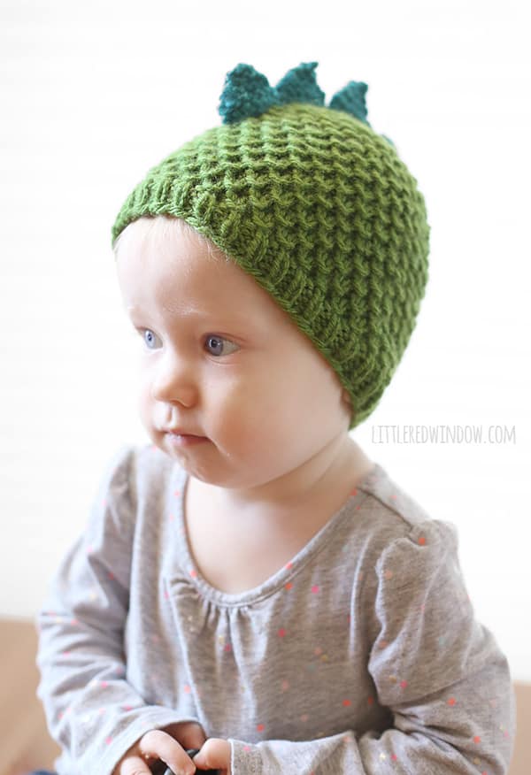 Adorable Tiny Dragon Hat Knitting Pattern (aka Tiny Dinosaur Hat)! | littleredwindow.com