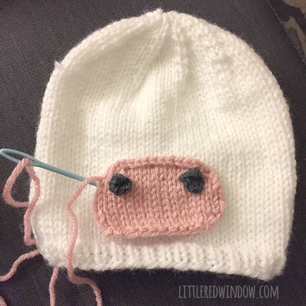 Cute and Cuddly Cow Hat Knitting Pattern for babies and toddlers! | littleredwindow.com