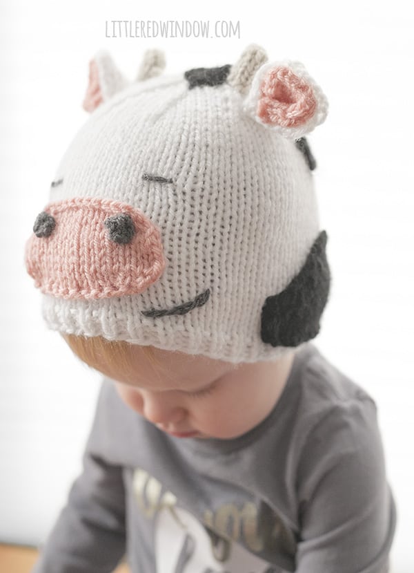 Cute and Cuddly Cow Hat Knitting Pattern for babies and toddlers! | littleredwindow.com