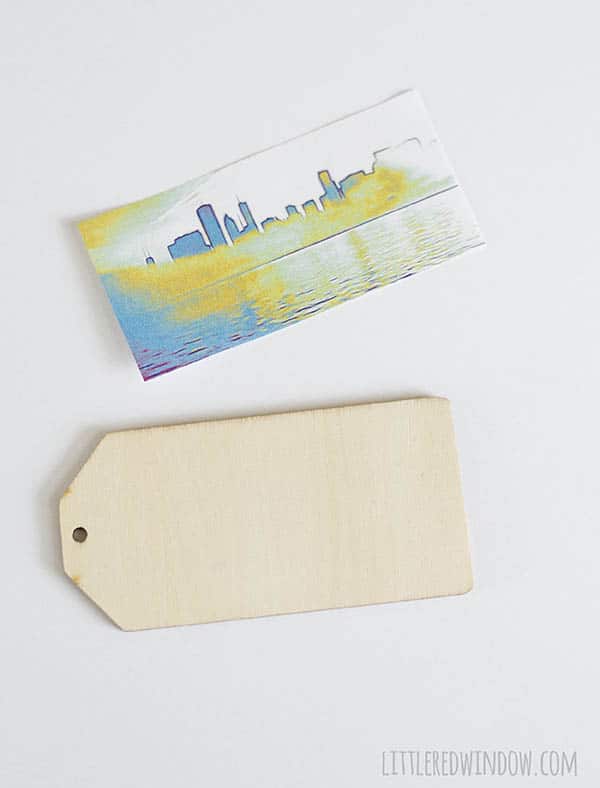 Photo Art DIY Luggage Tags, make your own personalized luggage tags and learn how to transfer your pictures to wood! | littleredwindow.com