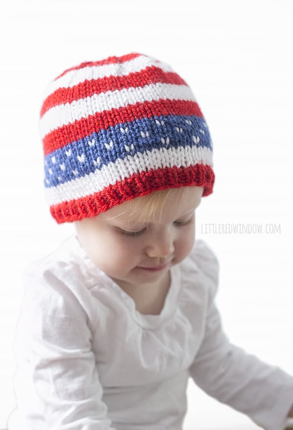 Fun Stars & Stripes Baby Hat Knitting Pattern for newborns, babies and toddlers! Fun Stars & Stripes Baby Hat Knitting Pattern perfect for the 4th of July (yes, tiny babies need hats in July)! | littleredwindow.com 