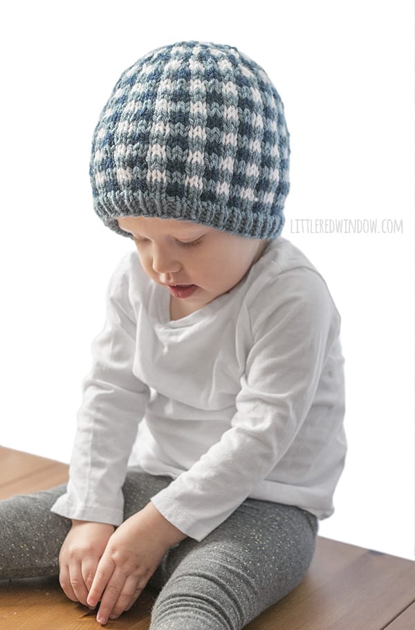 Gingham Hat Knitting Pattern, adorable for newborns, babies and toddlers! | littleredwindow.com