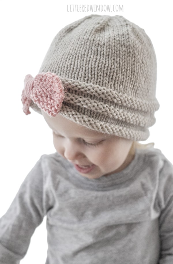 Gathered Bow Hat Knitting Pattern for newborns, babies and toddlers! | littleredwindow.com