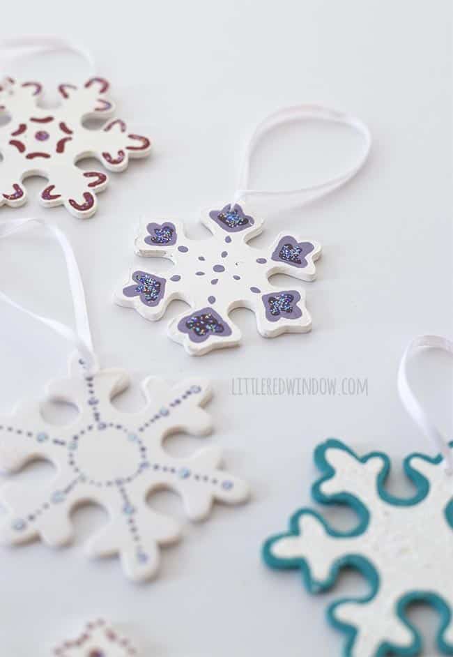 Pretty Sparkle Snowflake Ornaments, decorate some pretty, sparkly snowflake Christmas ornaments for your tree this year, each one is unique!