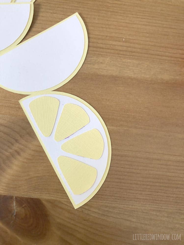 These cute yellow and white lemon slice shapes are easy to assemble!