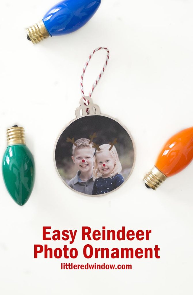 Easy Reindeer Photo Ornaments make a great gift!